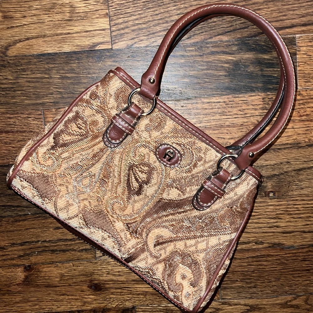 EUC* True Religion Mini Handbag - Picture 3 of 9
